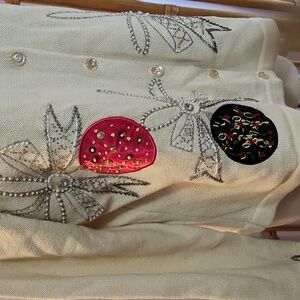 Great Cavalier brand holiday themed cardigan Christmas bows and decorations sz L